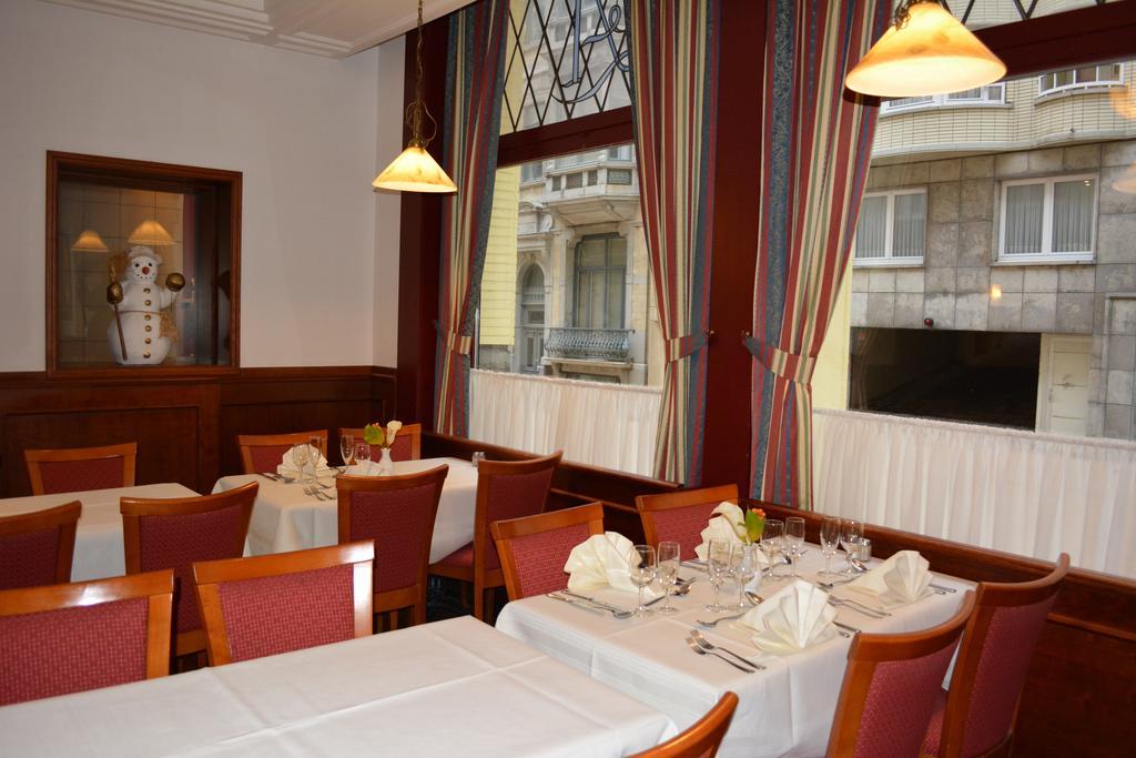 Hotel Royal Astor Oostende Ngoại thất bức ảnh